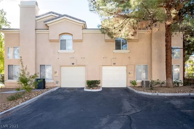 MLS: 2358024 Condo For Sale