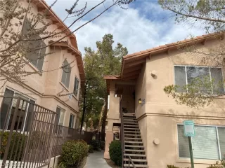 Photo #6: 2358035 Listing