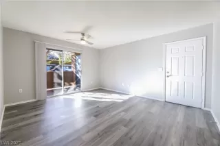 Photo #4: 2358040 Listing 