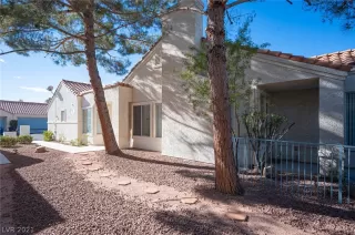 Photo #2: 2358051 Listing