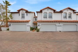 Photo #1: 2358065 Listing 