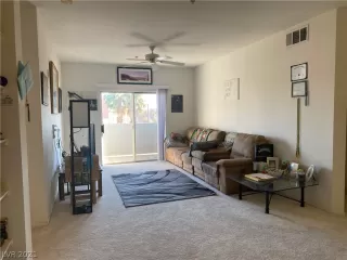 Photo #2: 2358066 Listing