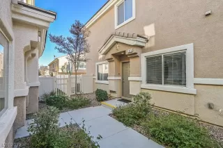 Photo #1: 2358089 Listing 