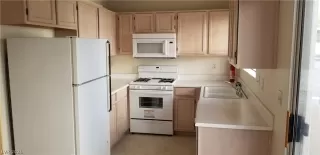 Photo #2: 2358104 Listing