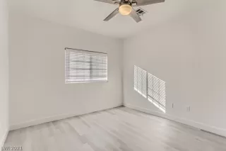 Photo #6: 2358126 Listing