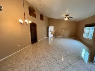 Photo #4: 2358154 Listing 
