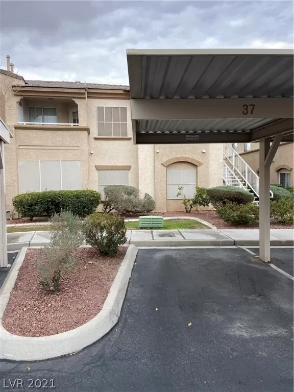 MLS: 2358160 Condo For Sale