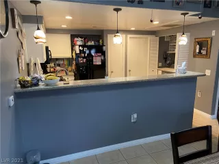 Photo #6: 2358160 Listing