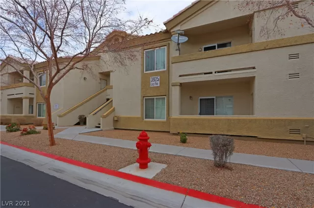 MLS: 2358169 Condo For Sale