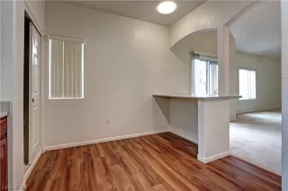 Photo #4: 2358169 Listing 