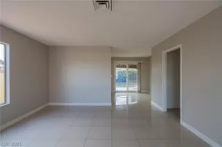 Photo #5: 2358186 Listing 