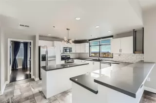 Photo #4: 2358195 Listing 