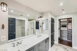 Photo #6: 2358195 Listing 