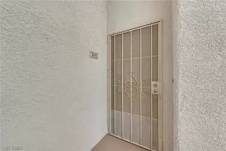 Photo #1: 2358206 Listing 