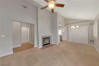 Photo #3: 2358206 Listing 