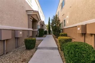 Photo #2: 2358261 Listing