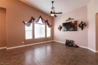 Photo #6: 2358261 Listing