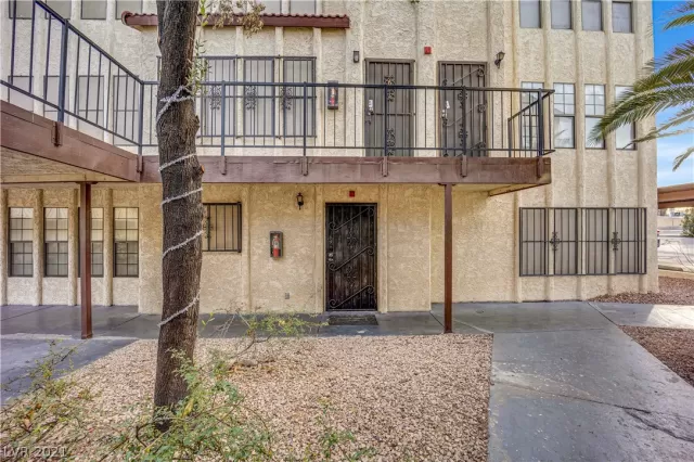 MLS: 2358277 Condo For Sale