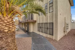 Photo #1: 2358277 Listing 