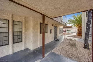 Photo #2: 2358277 Listing 