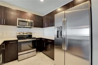 Photo #2: 2358285 Listing