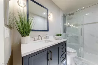 Photo #6: 2358303 Listing 