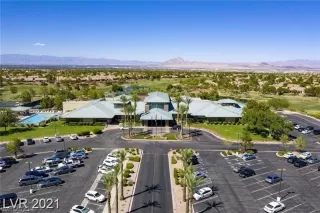 Photo #3: 2358334 Listing