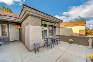 Photo #4: 2358334 Listing
