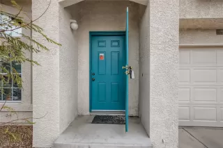 Photo #4: 2358340 Listing