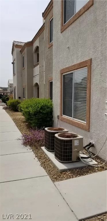 MLS: 2358356 Condo For Sale