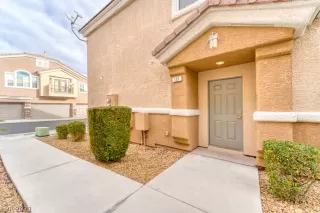 Photo #3: 2358357 Listing