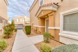 Photo #4: 2358357 Listing