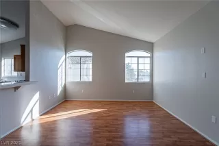 Photo #2: 2358437 Listing