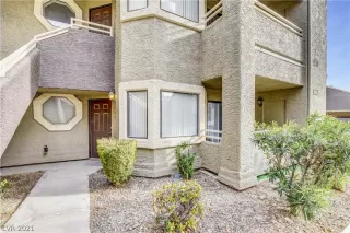 Photo #5: 2358441 Listing