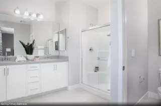 Photo #6: 2358487 Listing