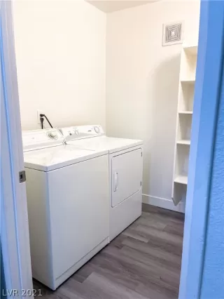 Photo #4: 2358524 Listing