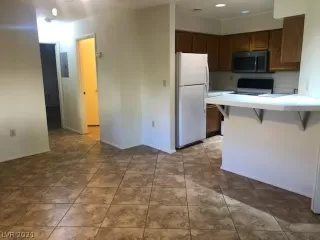 Photo #6: 2358552 Listing 