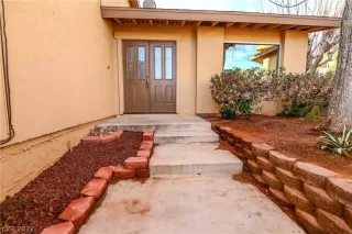 Photo #4: 2358654 Listing