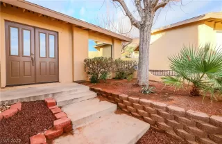 Photo #5: 2358654 Listing