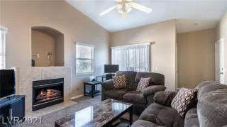 Photo #2: 2358677 Listing 