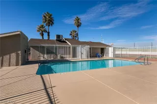 Photo #2: 2358687 Listing 