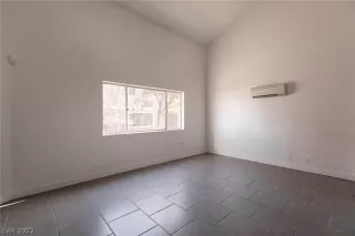 Photo #6: 2358687 Listing 