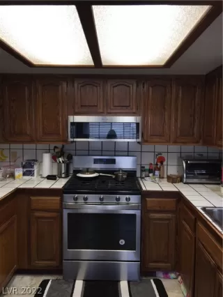 Photo #1: 2358690 Listing