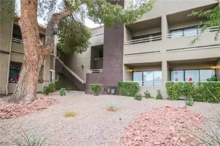 Photo #2: 2358710 Listing 