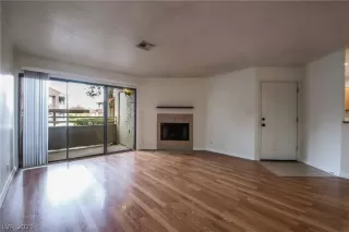 Photo #3: 2358710 Listing 