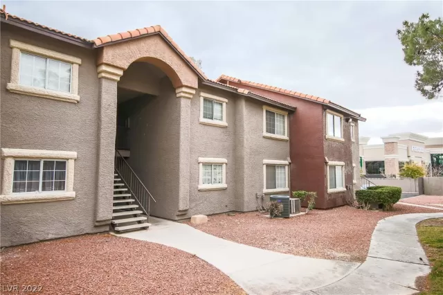 MLS: 2358760 Condo For Sale