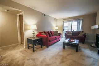 Photo #4: 2358760 Listing