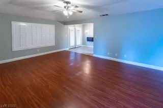 Photo #4: 2358767 Listing 