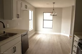 Photo #2: 2358769 Listing