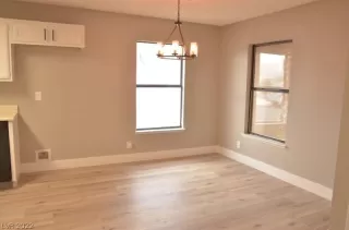 Photo #6: 2358769 Listing